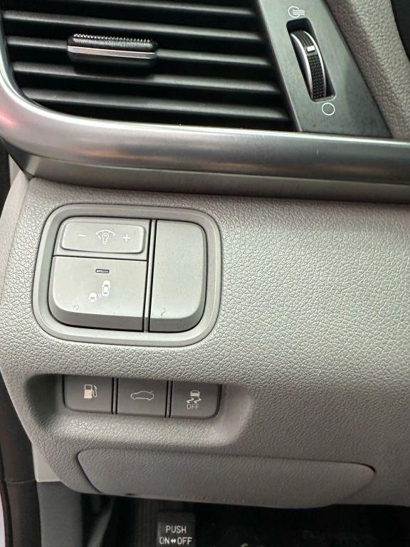 Kia Optima - Thumbnail 18