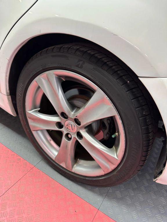 Lexus Is - Thumbnail 6