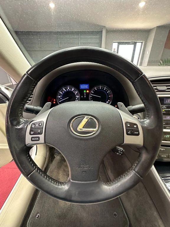 Lexus Is - Thumbnail 19