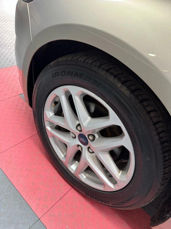 Ford Fusion - Thumbnail 4