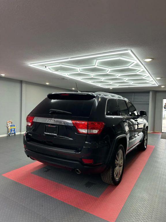 Jeep Grand Cherokee - Thumbnail 12