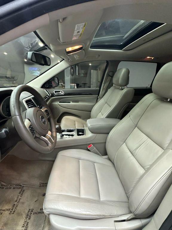 Jeep Grand Cherokee - Thumbnail 18