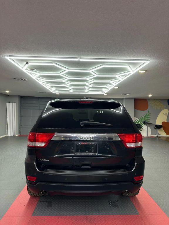 Jeep Grand Cherokee - Thumbnail 11