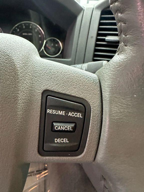 Jeep Grand Cherokee - Thumbnail 20