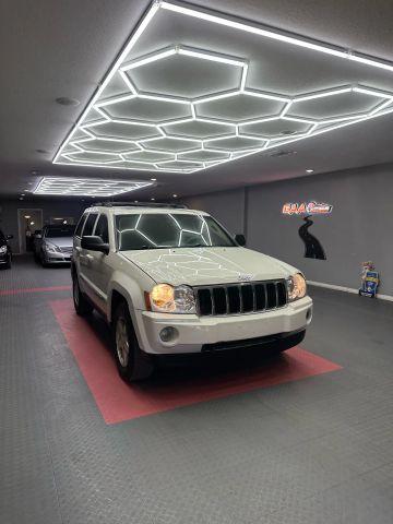 Jeep Grand Cherokee - View 1