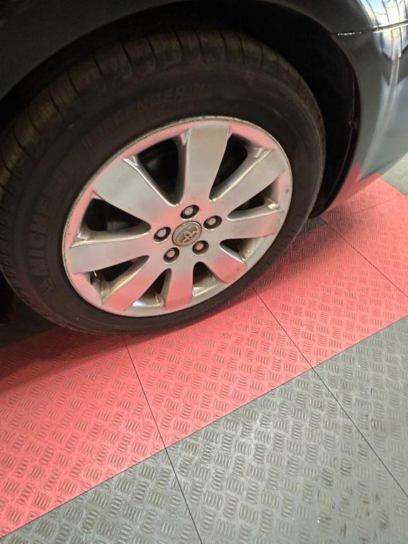 Toyota Avalon - Thumbnail 5