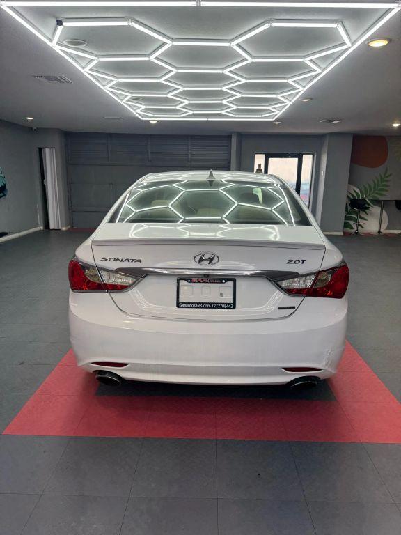 Hyundai Sonata - Thumbnail 12