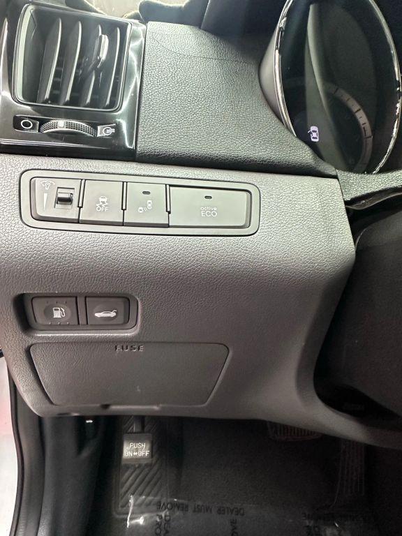 Hyundai Sonata - Thumbnail 18