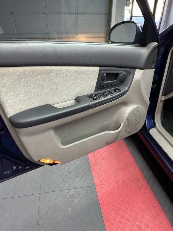 Kia Spectra - Thumbnail 14