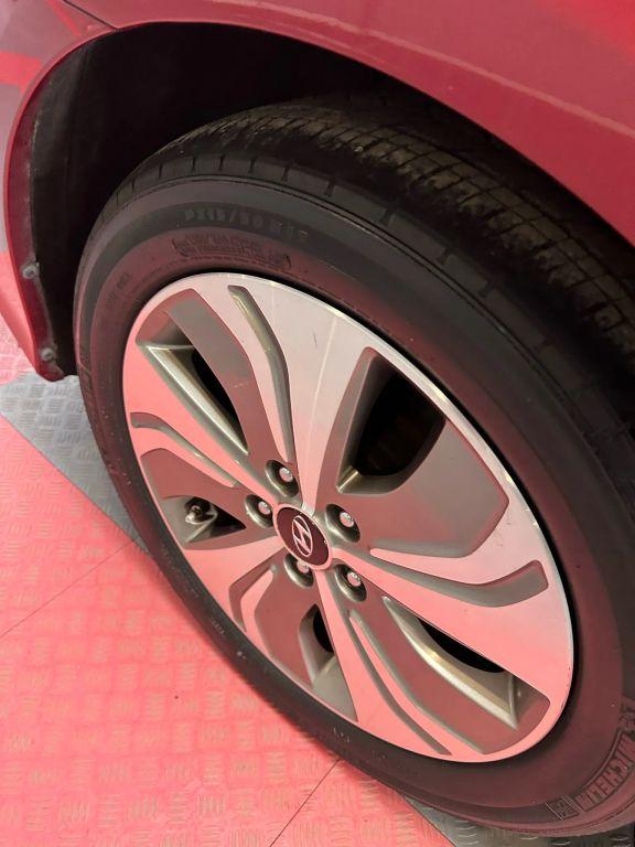 Hyundai Sonata - Thumbnail 2