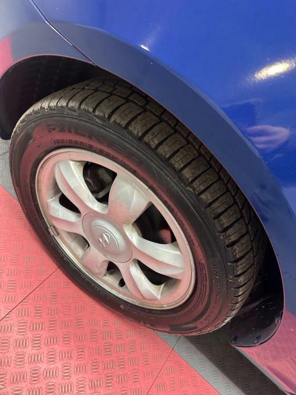 Hyundai Accent - Thumbnail 4