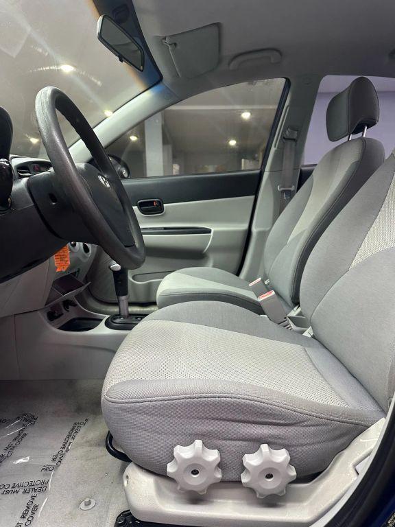 Hyundai Accent - Thumbnail 17