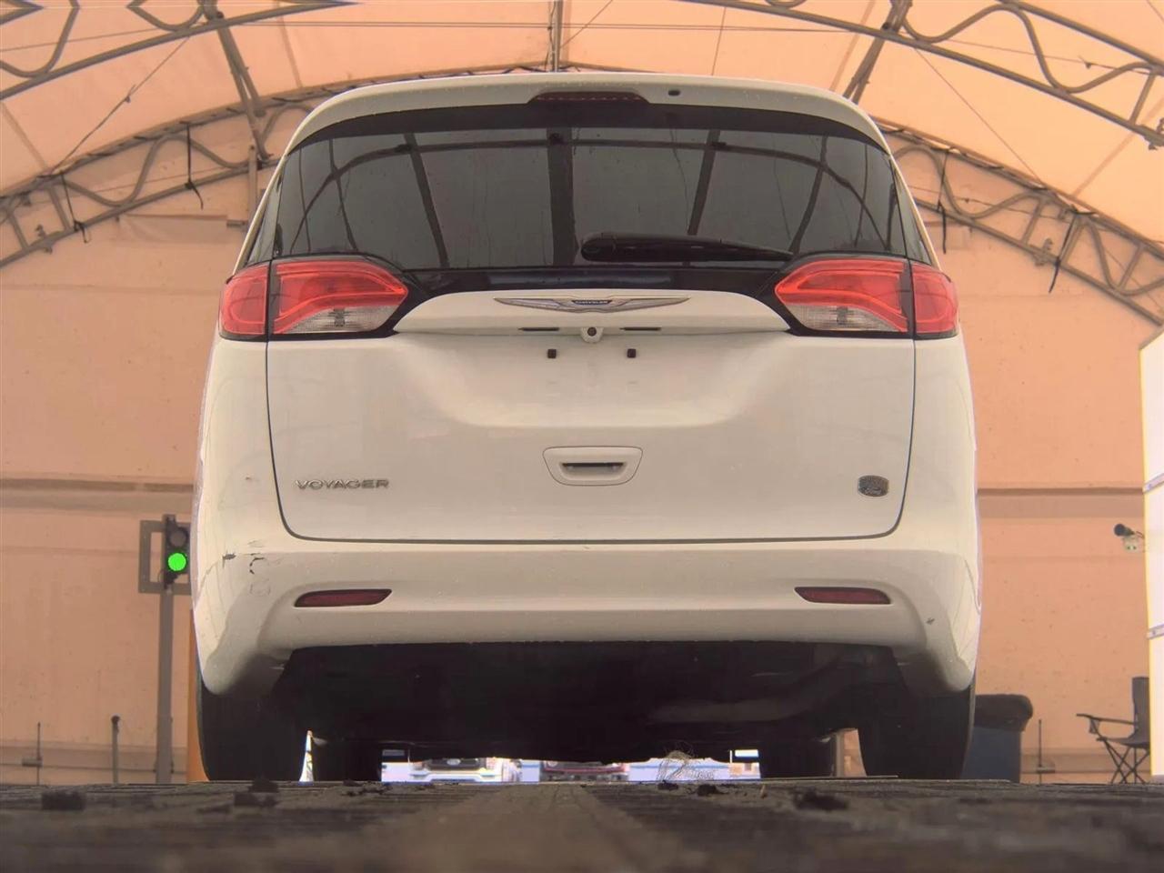 Chrysler Voyagerlxi Fwd - Thumbnail 7