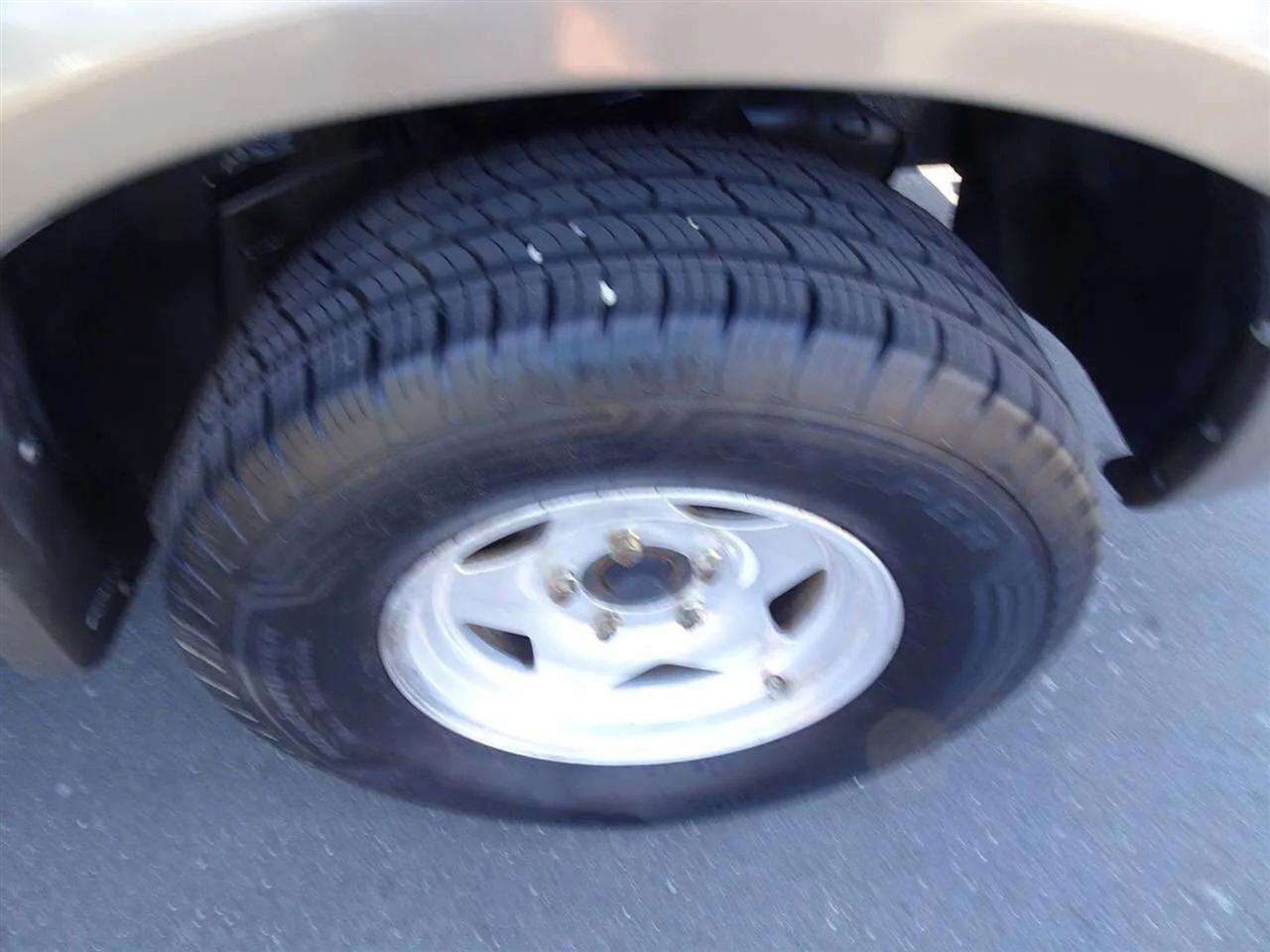 Dodge Dakota4Dr Quad Cab 131 Slt - Thumbnail 12