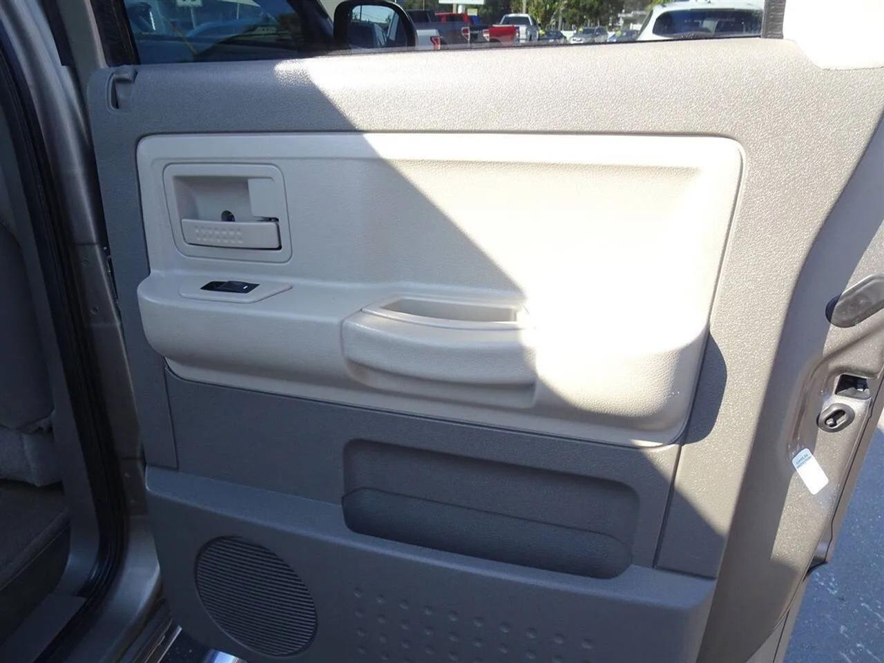 Dodge Dakota4Dr Quad Cab 131 Slt - Thumbnail 16