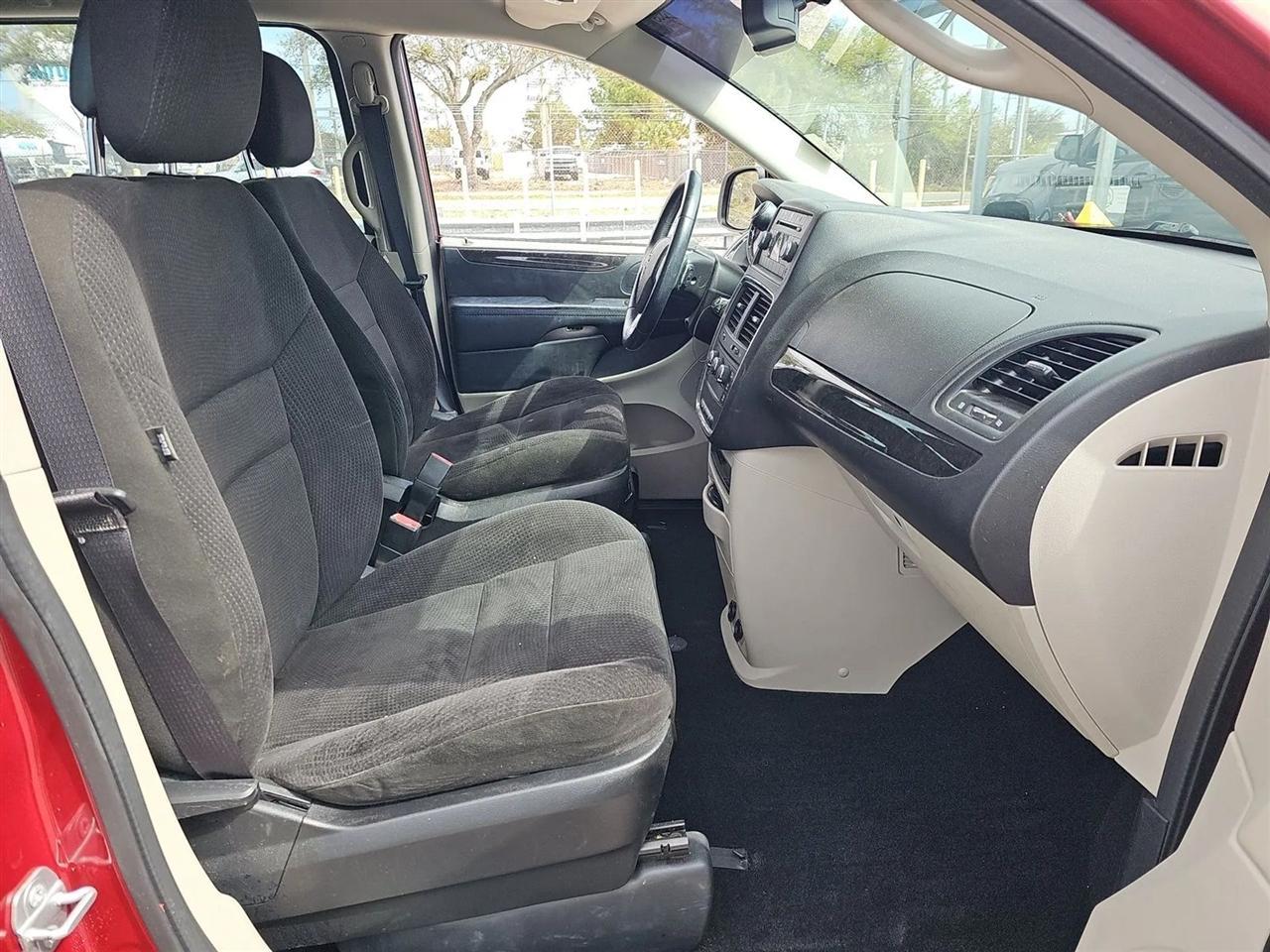 Dodge Grand Caravan4Dr Wgn American Value Pkg - Thumbnail 14