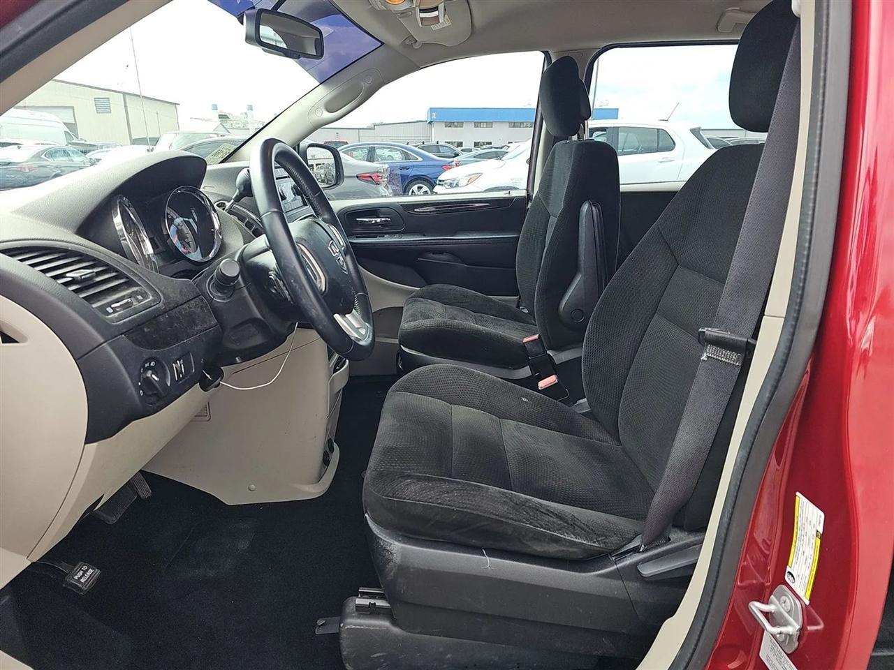 Dodge Grand Caravan4Dr Wgn American Value Pkg - Thumbnail 13