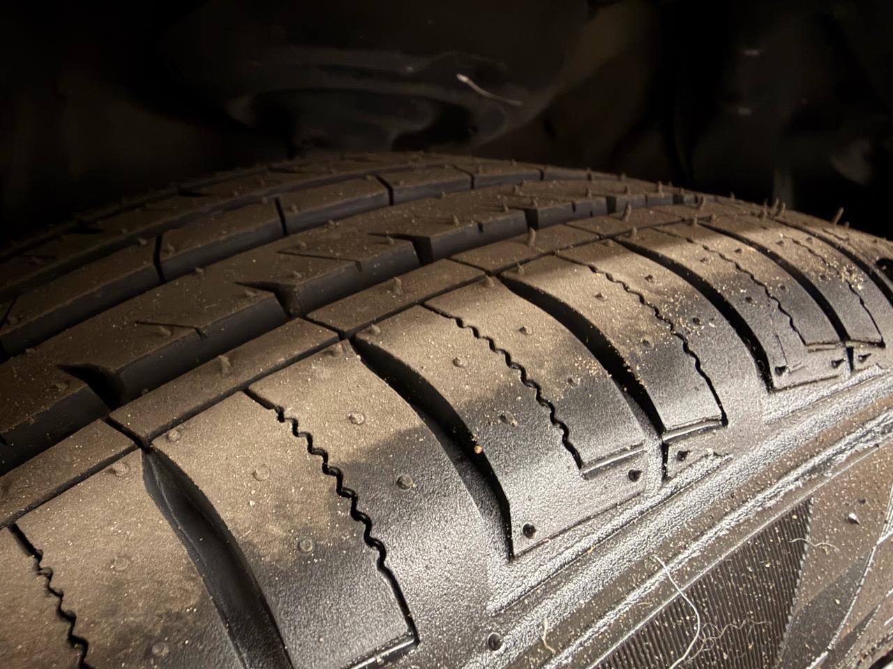 Toyota Corollale - Thumbnail 9