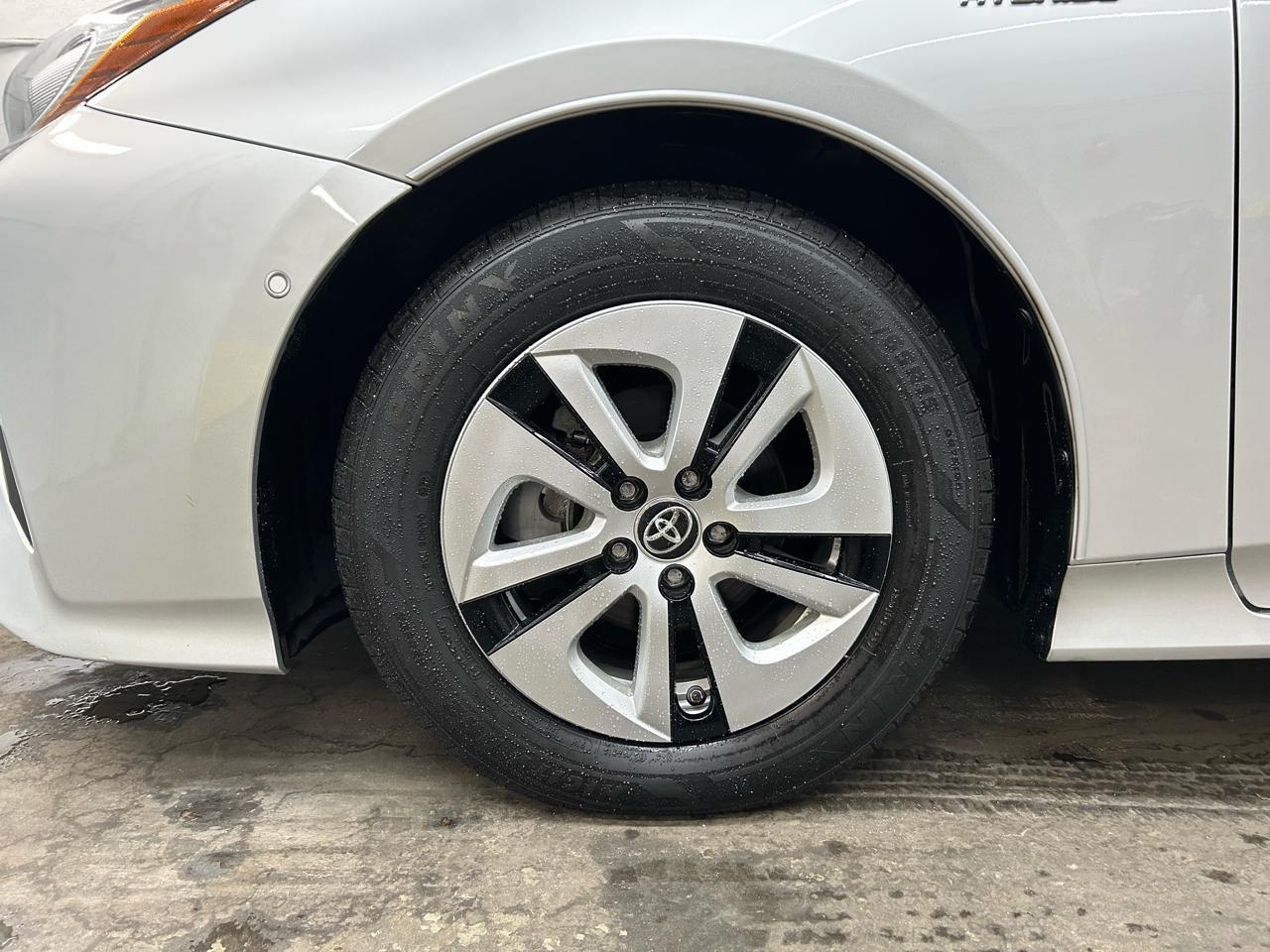 Toyota Priustwo - Thumbnail 11