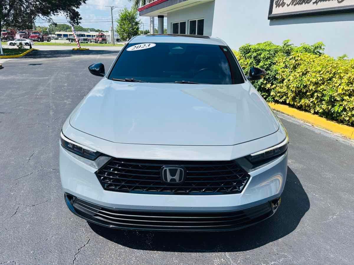 Honda Accord Hybrid Sport-L - Thumbnail 3