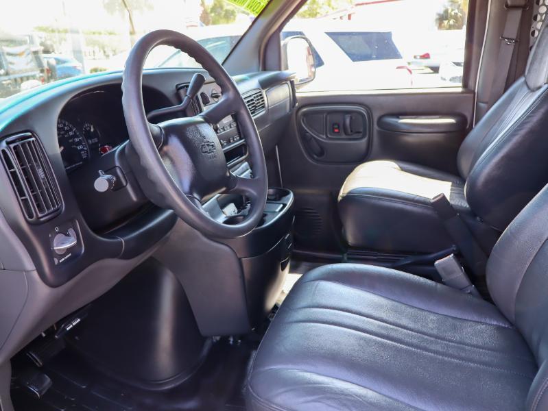 Chevrolet Express Cargo Van1500 135" Wb - Thumbnail 10