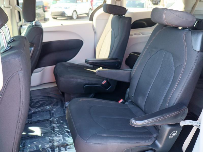 Chrysler Pacificatouring Fwd - Thumbnail 11