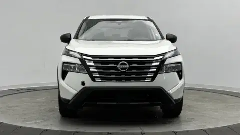 Nissan Rogue S - Thumbnail 3