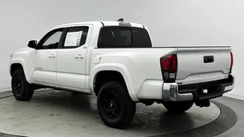 Toyota Tacoma Sr5 - Thumbnail 6