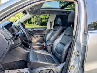 Volkswagen Tiguan - Thumbnail 16