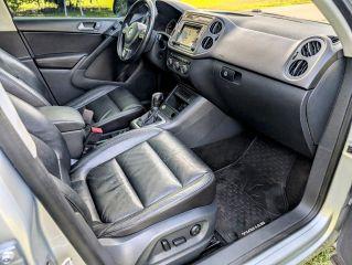 Volkswagen Tiguan - Thumbnail 17
