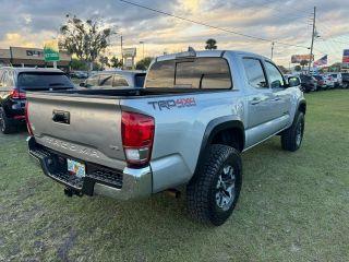 Toyota Tacoma Double Cab - Thumbnail 11