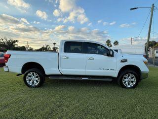 Nissan Titan Xd Crew Cab - Thumbnail 12