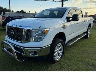 Nissan Titan Xd Crew Cab - Thumbnail 8