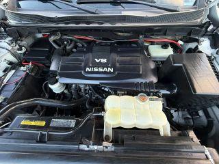 Nissan Titan Xd Crew Cab - Thumbnail 6