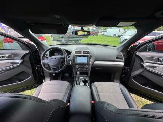 Ford Explorer - Thumbnail 5