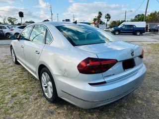 Volkswagen Passat - Thumbnail 13