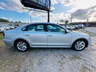 Volkswagen Passat - Thumbnail 10