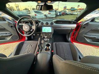 Ford Mustang - Thumbnail 5