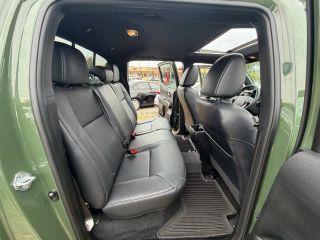 Toyota Tacoma Double Cab - Thumbnail 3