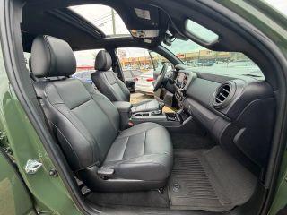 Toyota Tacoma Double Cab - Thumbnail 4