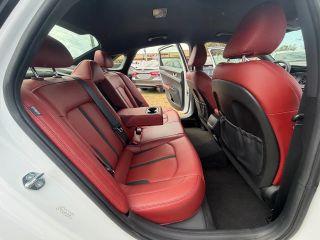 Kia K5 - Thumbnail 3