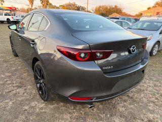 Mazda Mazda3 - Thumbnail 11