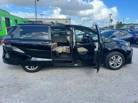 Toyota Sienna - Thumbnail 12