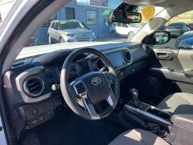 Toyota Tacoma Double Cab - Thumbnail 11