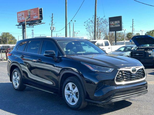 Toyota Highlander - View 1