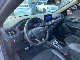 Ford Escape - Thumbnail 11