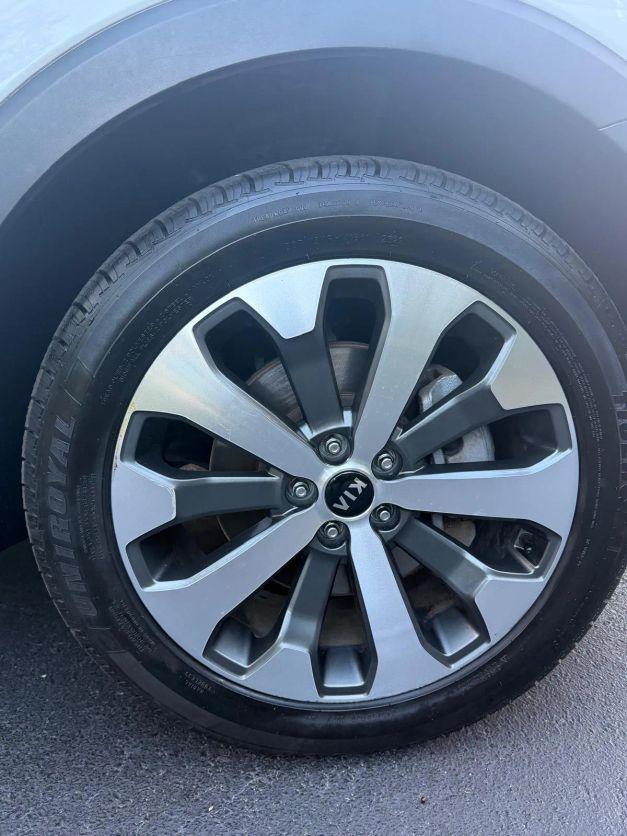 Kia Telluride - Thumbnail 15