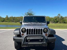 Jeep Wrangler - Thumbnail 3