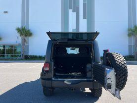 Jeep Wrangler - Thumbnail 16