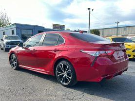 Toyota Camry - Thumbnail 6